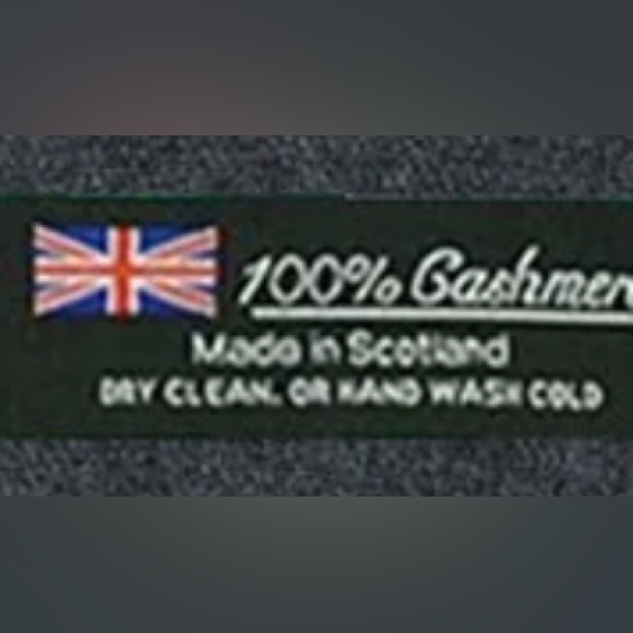 One left in stock New Cashmere Camel Pashmina - Picture 5 of 6